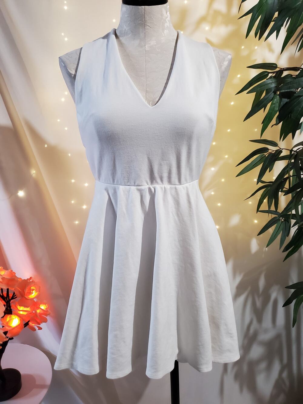 Lulus NWOT Going Steady Mini Fit & Flare Skater Dress Women's S White Backless